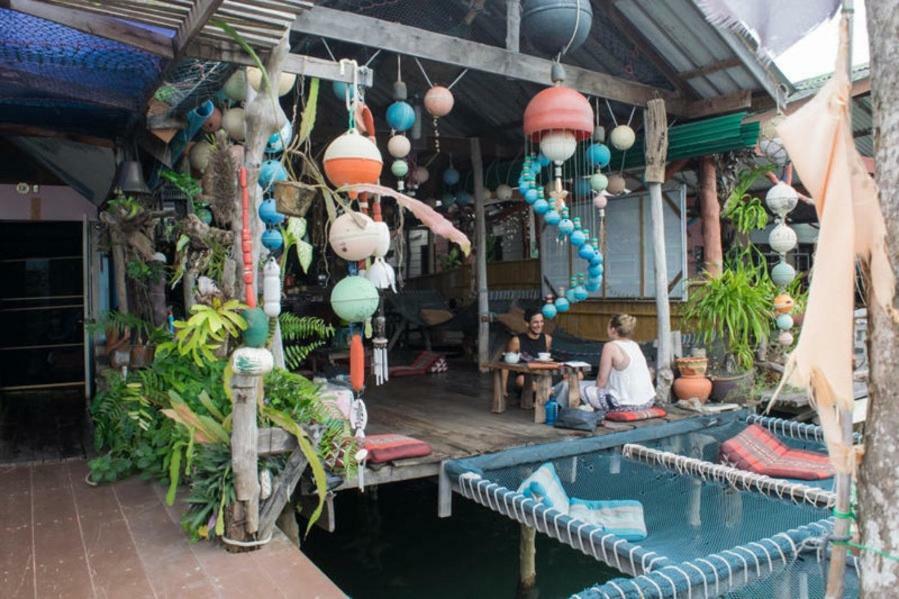 Peacock Hostel Ko Lanta Екстериор снимка